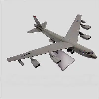 1: 200 американский стратегический бомбардировщик дальнего действия B-52, модель самолета B52, имитация сплава, готовые украшения, подарки Изображение 1 
