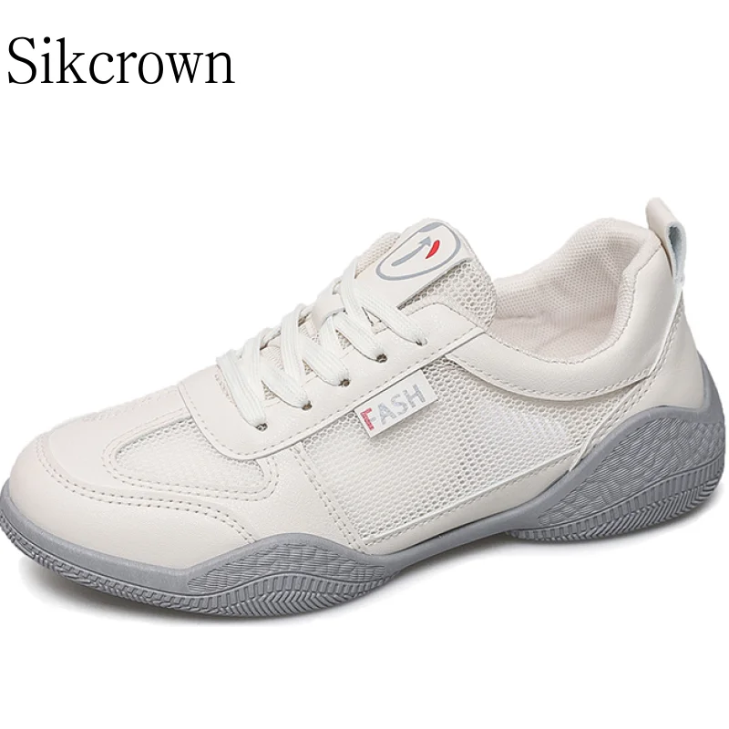 Бело-серая летняя спортивная обувь для женщин из воловьей кожи, женские кроссовки для бега, дышащие, выдалбливают Нескользящие кроссовки для спортзала