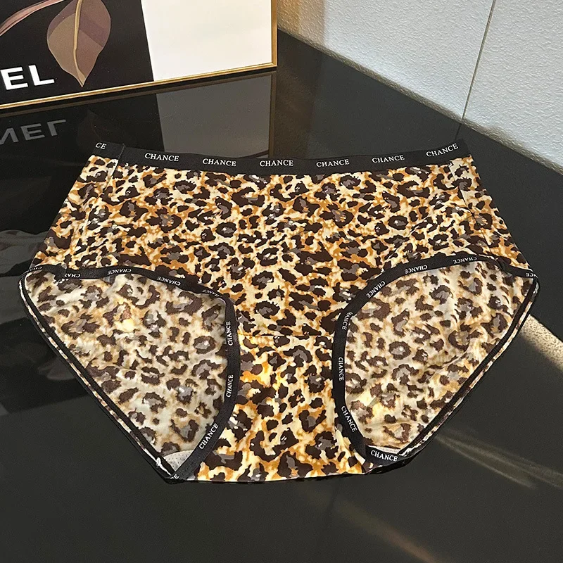 Женское леопардовое нижнее белье Сексуальные Летние шорты из ледяного шелка С тонкой завышенной талией На животе Удобный Антибактериальный хлопок Изображение 5 