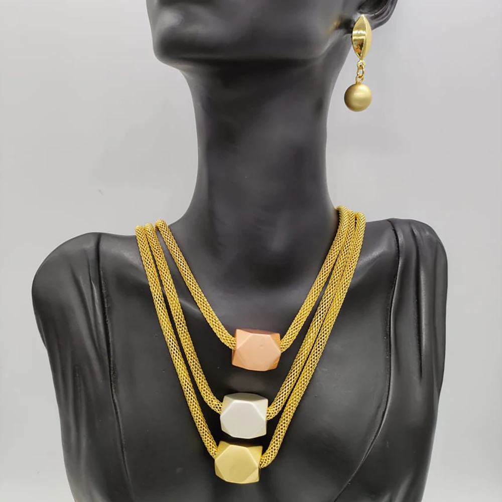 Комплект ювелирных изделий Африканского золотого цвета для женщин, дизайнерское ожерелье и серьги из цветных бусин, комплект ювелирных изделий для свадебной вечеринки в богемном стиле для невесты