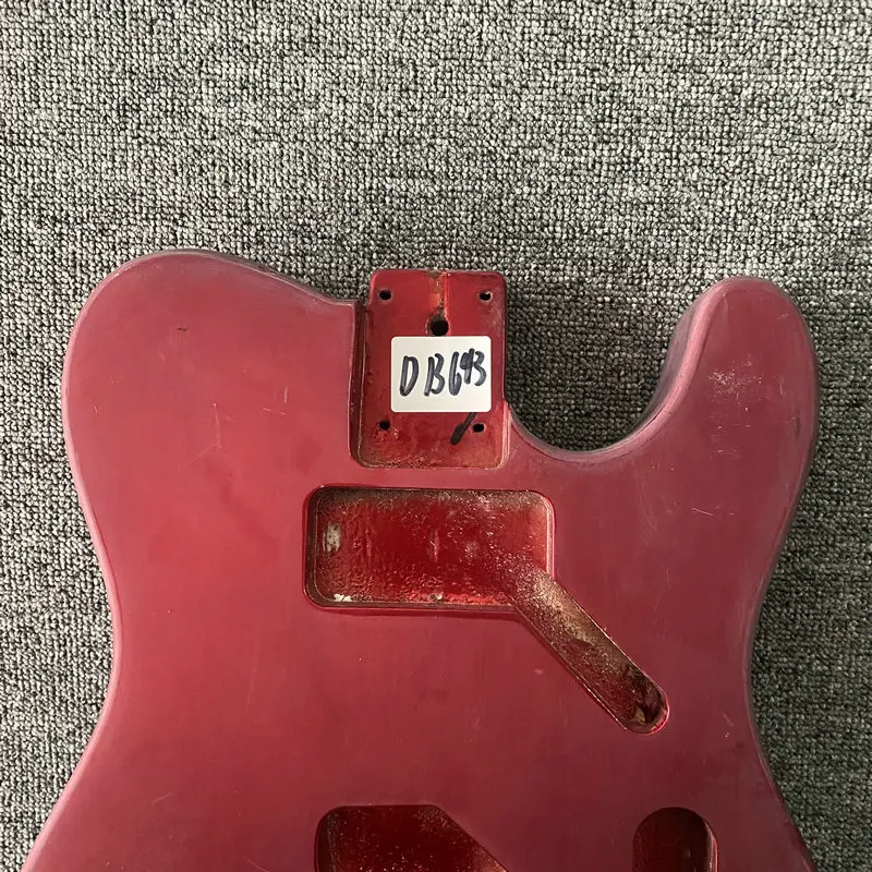 Корпус электрогитары DB643 Tele Окрашен в красный цвет, окрашены повреждения и загрязнены Стандартные гитарные детали TL для 6 струн заменены Изображение 1 