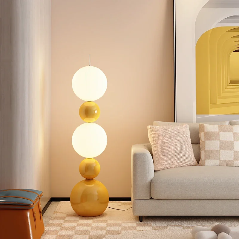 Торшер для гостиной Боковое украшение дивана Атмосферные лампы High Sense Светильник для спальни Настольная лампа